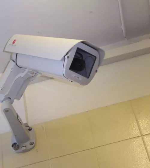 12-videosurveillance-professionnelle-pour-industries