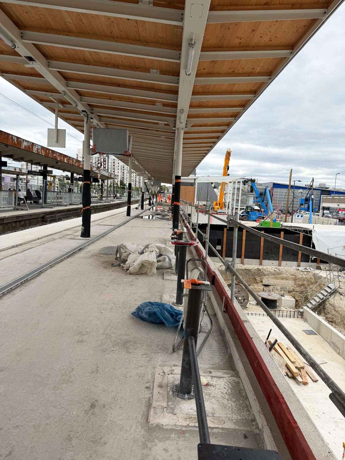 Travaux &eacute;lectriques &agrave; la gare de Rosny-Bois-Perrier | SITCF image 9