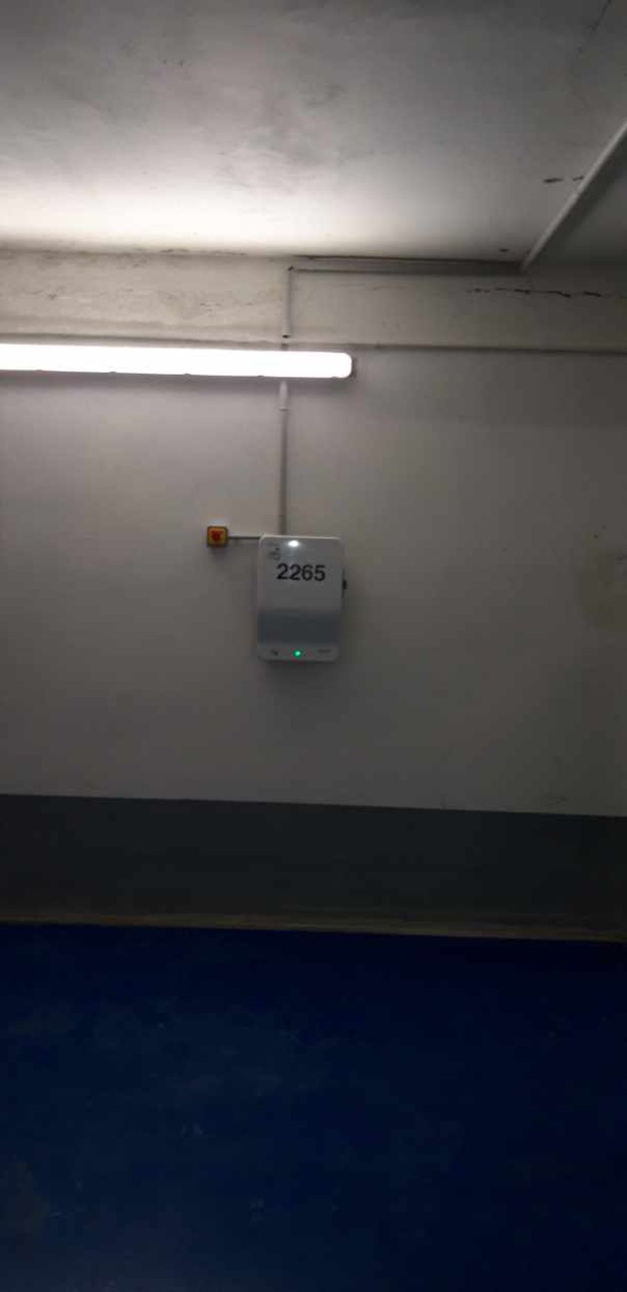 Installation de bornes de recharge IRVE dans un parking résidentiel | SITCF 95 image 8