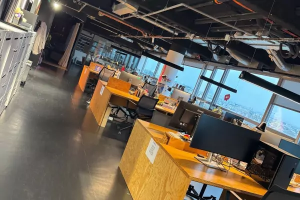Travaux électricité bureaux havas group image 5